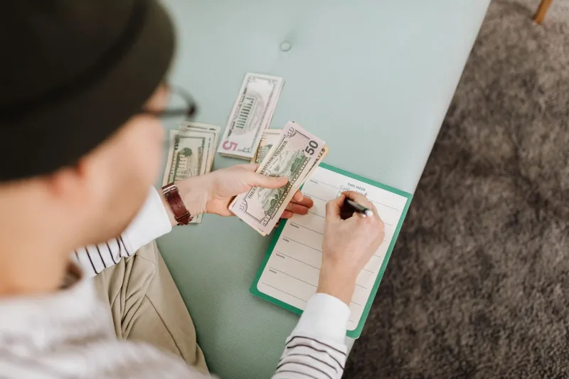 Stretch Every Dollar: A Practical Bankroll Guide for Slot Players at Every Level
